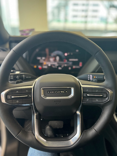 GMC Yukon 6.2 V8 Denali Xl
