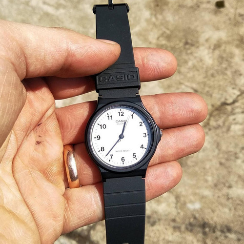 Reloj Casio Mq-24-7 Blcf Unisex Blanco