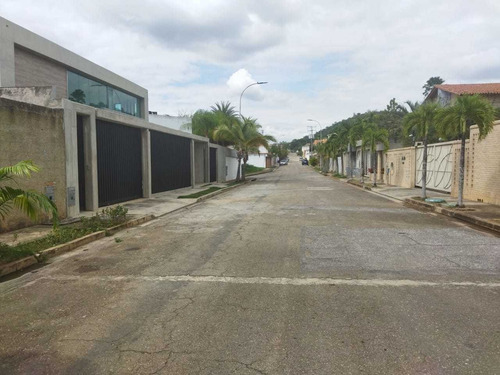 Imagen 22 de 24 de Maria Vende Casa En Urbanización Guataparo
