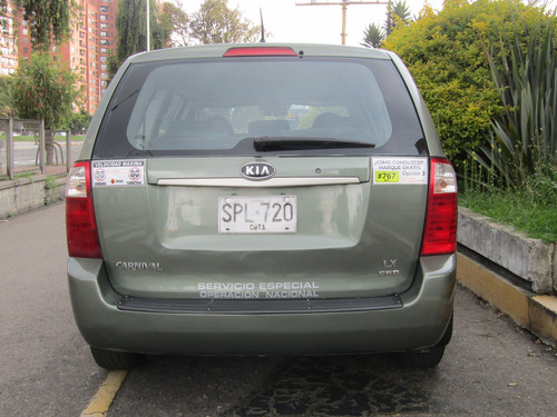 Kia Carnival 2.9 Lx Crd Mt Diesel