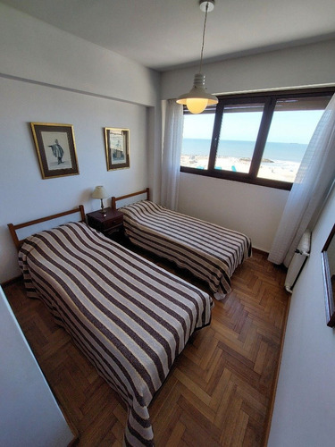 Imagen 16 de 21 de Venta 3 Ambientes Con Balcón E Inmejorable Vista Al Mar // Permuta Por Chalet Mayor Valor