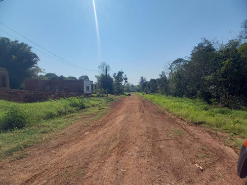 Terrenos Ubicados Entre Calles San Luis Y Benavidez Km9