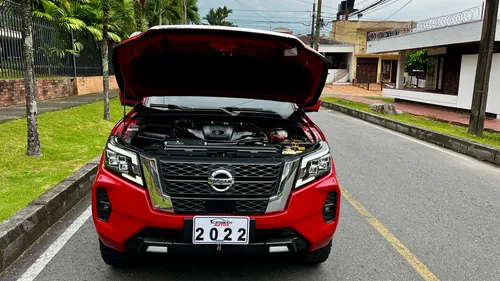 Nissan Frontier 2.5 LE DIESEL AUTOMÁTICA 4x4 FULL EQUIPO 2022