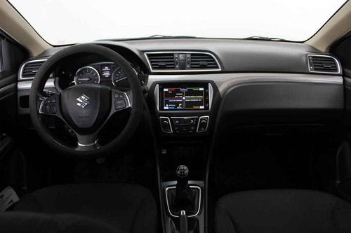 Imagen 11 de 15 de Suzuki Ciaz 2020 4 Cilindros