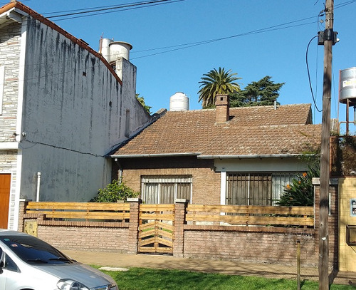 Vendo 2 Casas En Lote Propio De 9 X 35 Mts. En Villa Ballester, Buenos Aires