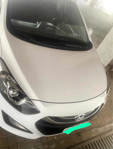 Imagem 2 de 6 de Hyundai I30 2015 1.8 Aut. 5p