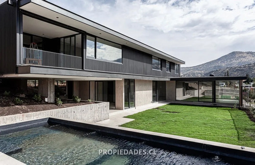 Casa En Condominio En Arriendo En Lo Barnechea
