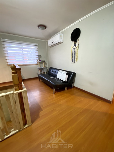 Linda Casa En Venta De 4 Dorm. Bombero Garrido, Curicó