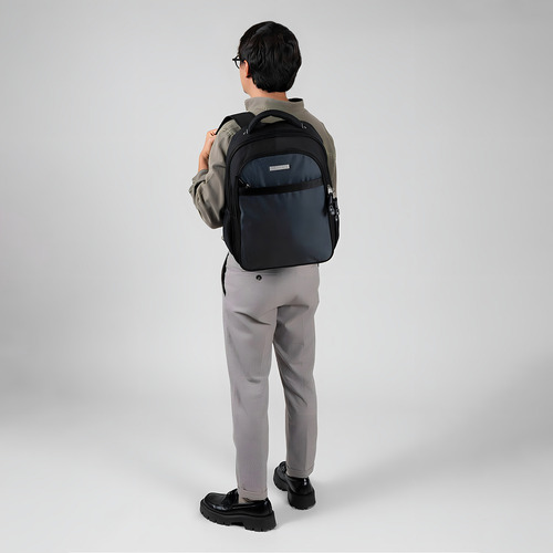 Mochila Grande Chenson Pro Ejecutiva Heri Portalaptop Color Gris Oscuro Diseño De La Tela Liso