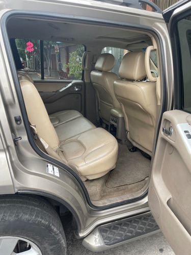 Nissan Pathfinder Se Piel P/arrastre Premium 4x2 At