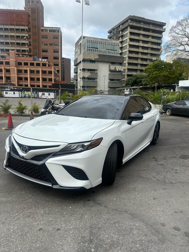 Toyota Camry Xse