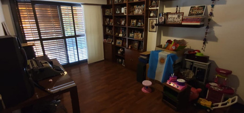 Impecable Casa En La Mejor Zona Del Partido