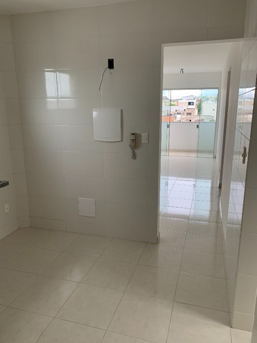 Imagem 5 de 13 de Vendo Apartamento No Bairro Banco Raso - 4117