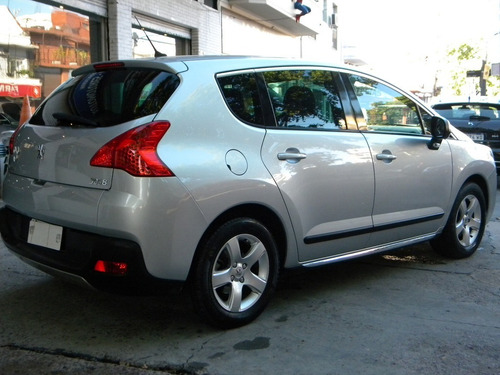 Peugeot 3008 1.6 Premium 2011