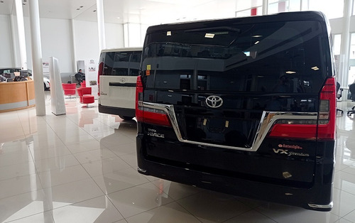 Toyota Hiace Commuter Pasajeros 2021 !! 2.8 Tdi 6at 14a