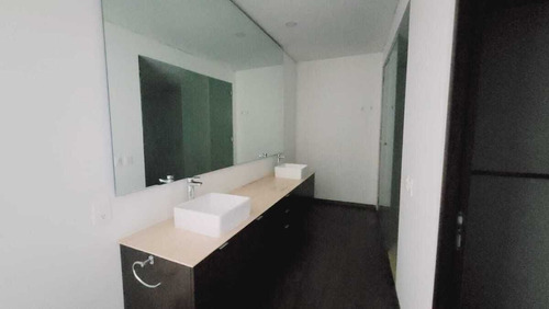 Departamento En Renta En Bosque Real