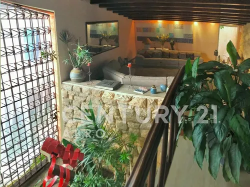 Distinguida Casa En La Tahona