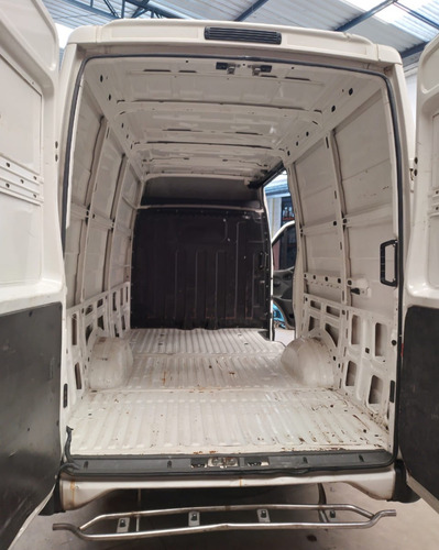Carro Pronto Para Trabalhar