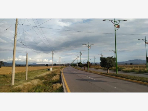 Imagen 2 de 8 de Terreno En Venta Sobre Avenida Y Aun Costado De Universidad