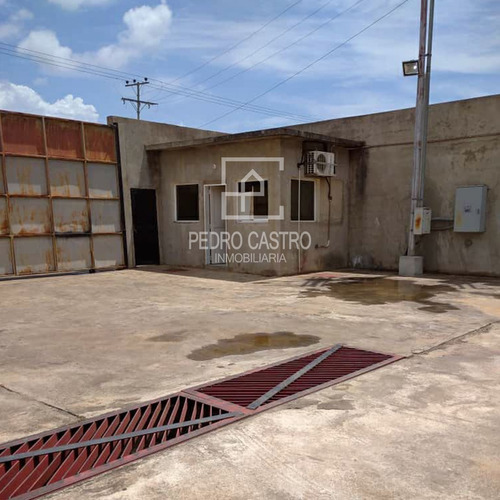 Imagen 2 de 11 de Tu Inmobiliaria Vende Galpón Industrial Ubicado En La Zona Industrial Ud-321, Puerto Ordaz #empresaindustrial #guayana #complejoindustrial #asesoria #empresarial
