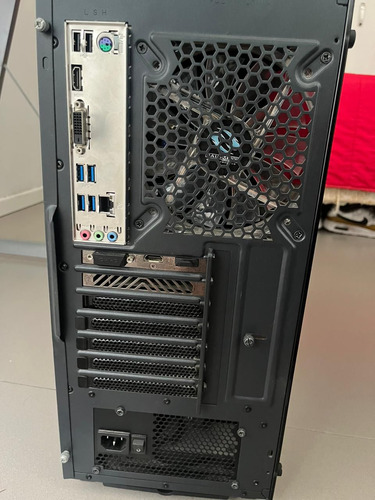 Pc Gaming Con Pantalla Lg De 32 Pulgadas (Usado)