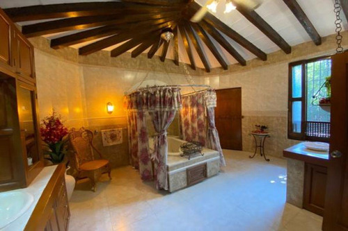 Casa Sola En Las Palmas, Cuernavaca, Morelos - Caen-er-866-cs