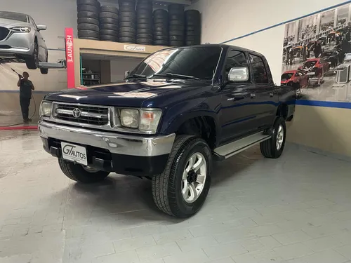 Toyota Hilux 2.4L 4x4 DC