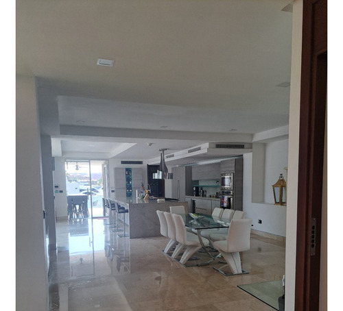 Venta Hermosa Villa, Conjunto Residencial Las Villas, Solarium, Muelle, Planta Electrica, Negociable