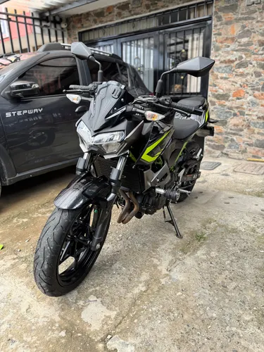 Z400 2020 Como Nueva, Segundo Dueño