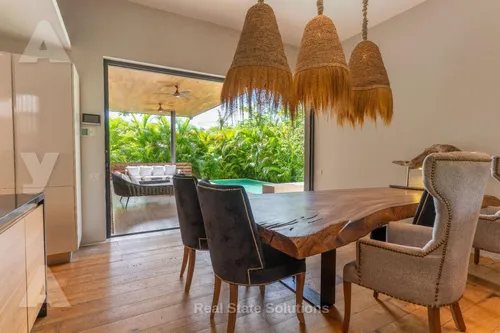 Casa En Venta, 4 Recámaras, Muelle, Estudio Tv, Canales Puerto Cancún.