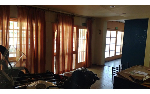 Imagen 11 de 17 de Venta Galpon Con Oficina En B° Alto Alberdi