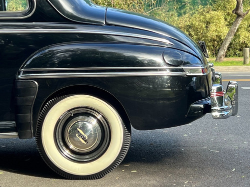 Mercury Eight Coupé V8 1948 - De Exposición
