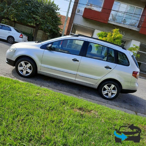 Volkswagen Suran 1.6 Trendline 2010 ** Muy Cuidada**