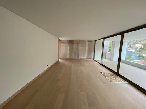Dpto, 3 Dorm.+ 3 Baños + 3 Est. Manquehue Oriente, Nuevo