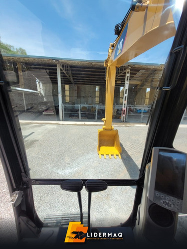 3847 Excavadora 320 E Caterpillar 2014