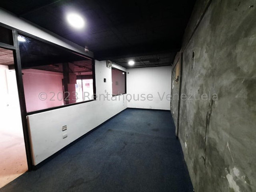 Local Comercial En Alquiler En Av Falcon Mls #23-33958 O.g 