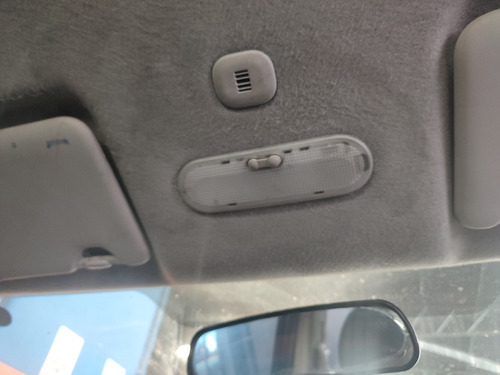 Luz Teto Cortesia Nissan Versa 2014