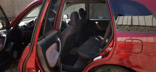 Imagen 9 de 12 de Toyota Rav4 2004 Vagoneta Base At