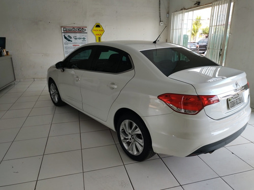 Imagem 12 de 15 de Citroën C4 Lounge 2014 2.0 Tendance Flex Aut. 4p