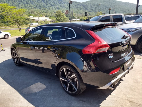 Volvo V40 2.0 T5 R Design Turbo Gasolina 4p Automático