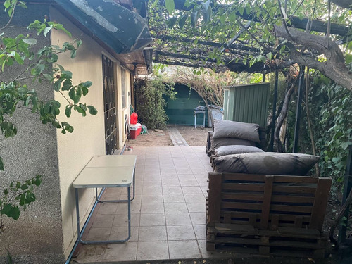 Casa En Venta De 5 Dorm. En Las Condes
