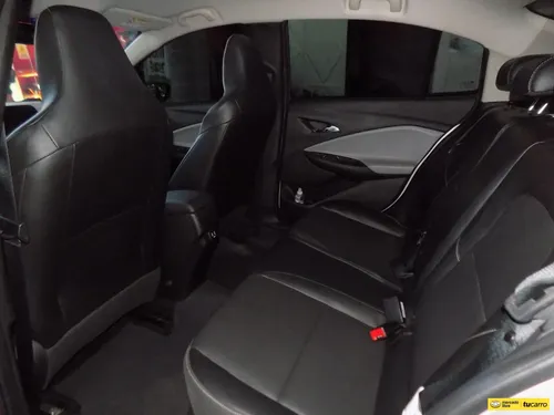 Chevrolet Onix 1.0t Automática
