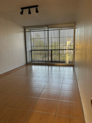 Departamento En Arriendo De 2 Dorm. En Estación Central