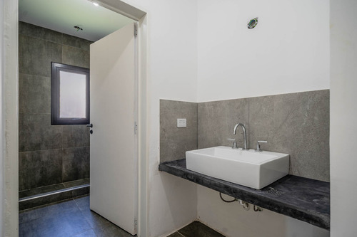 Casa A Estrenar De 4 Ambientes Con Pileta En Horizontes Al Sur Canning