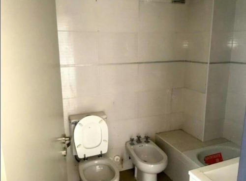 Imagen 8 de 11 de Departamento De 2 Ambientes En Venta - Moron Centro