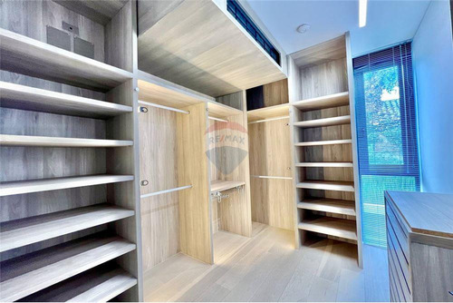 Exclusivo Dúplex Con Jardín, Piscina En San Damián