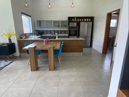 Imagem 10 de 22 de Casa Em Condomínio - V0325