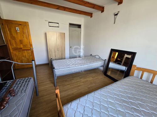 Casa Para Empresa Con Capacidad Para 20-25 Personas.