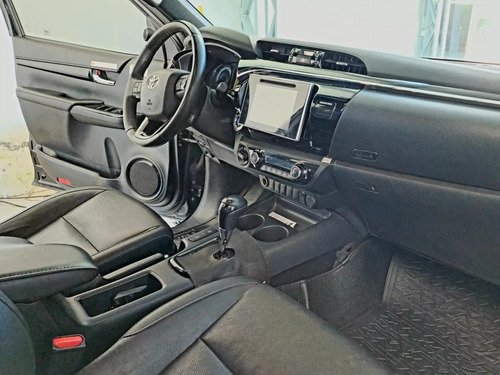 Toyota Hilux 2.8 Cd Srx 177cv 4x4 At