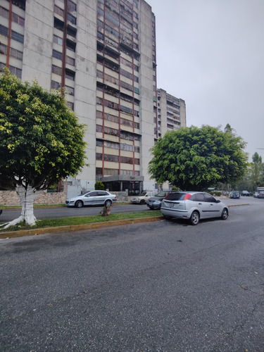 Apartamento En Venta En La Rosaleda 